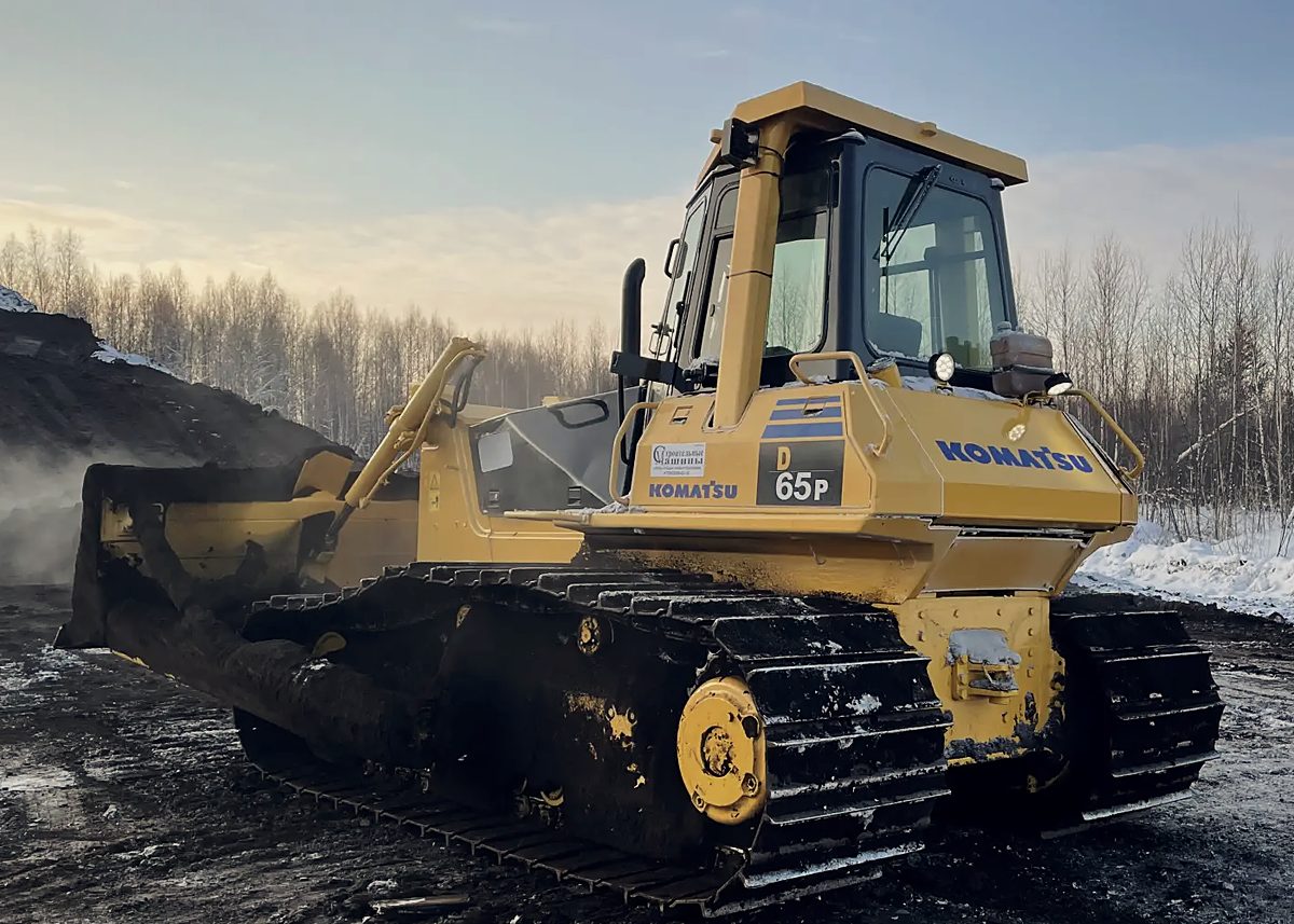 Аренда спецтехники — бульдозер Komatsu